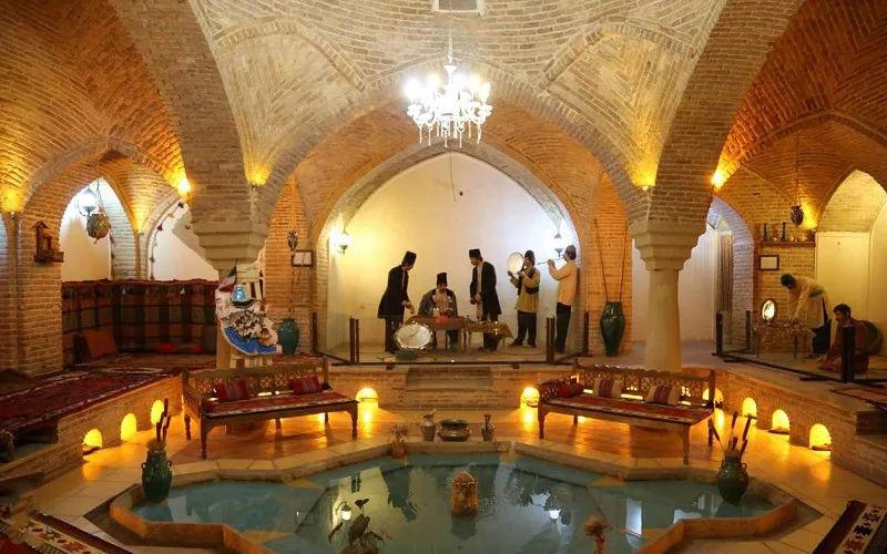8. معرفی جاهای تاریخی و فرهنگی _حمام قلعه