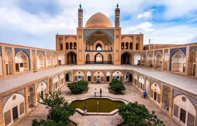 در کاشان کجا صبحانه بخوریم؟ معرفی بهترین کافه‌ها و رستوران‌ها